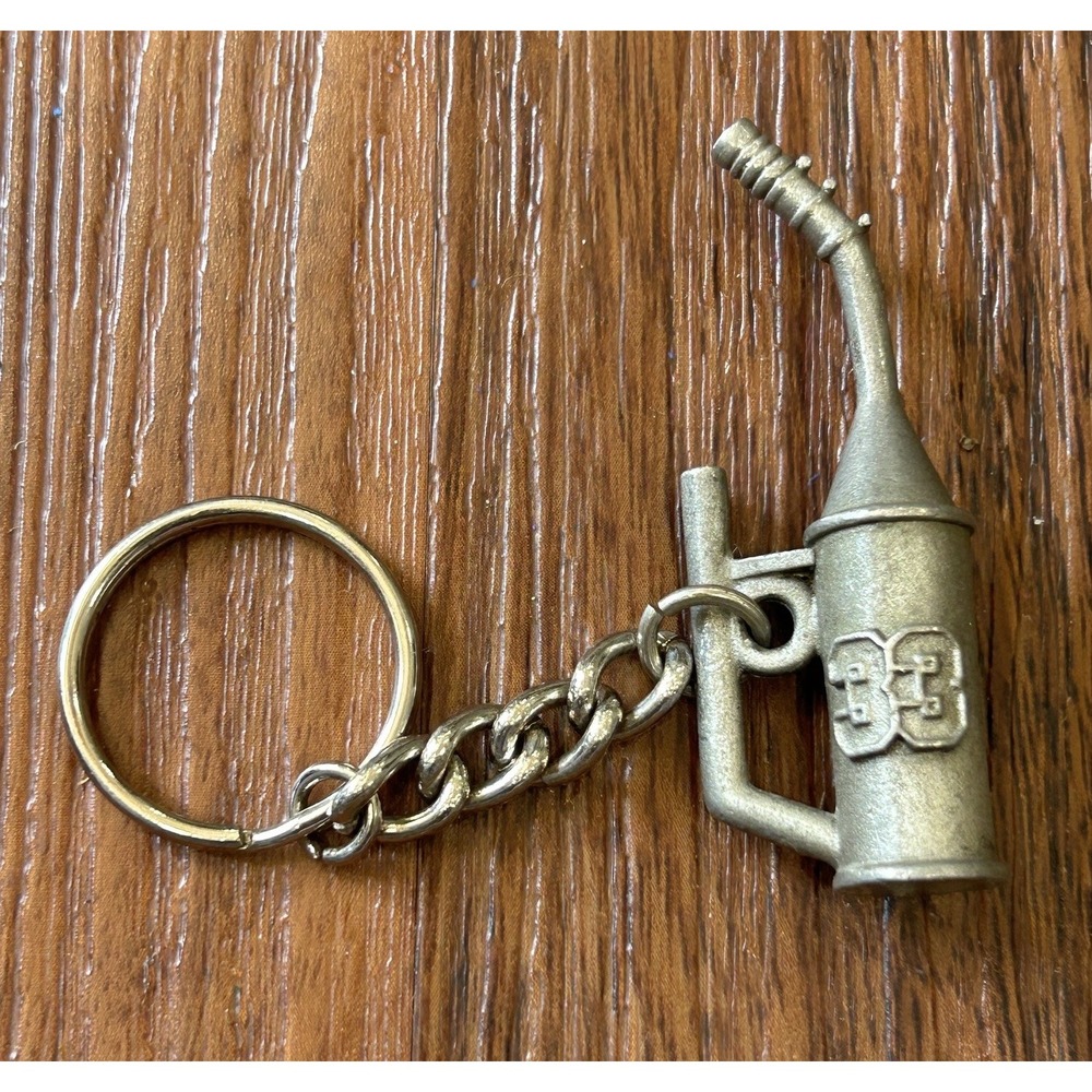 Nascar Action Pit Stop #33 Oiler Gas Can Keychain Rare